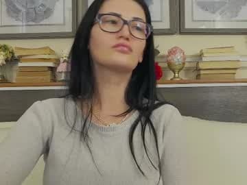 hellendesire live cam on chaturbate