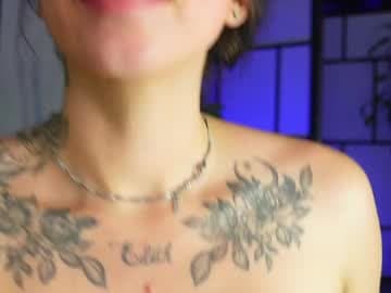 isa_redhair_ live cam on chaturbate