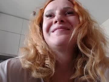 ladybigsmile live cam on chaturbate