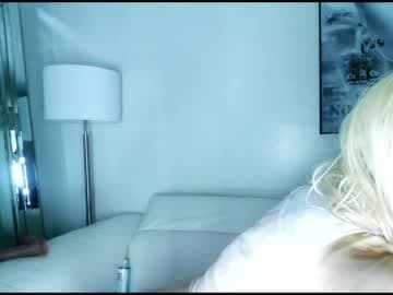 nylonbreanna live cam on chaturbate