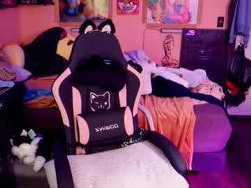 yoursecretgirlfriend963 live cam on chaturbate